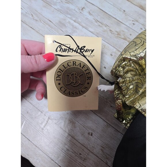 16" Gold Black Jean Marie With tags Charles A Berry Silvestri Broken Left Thumb - Picture 8 of 10